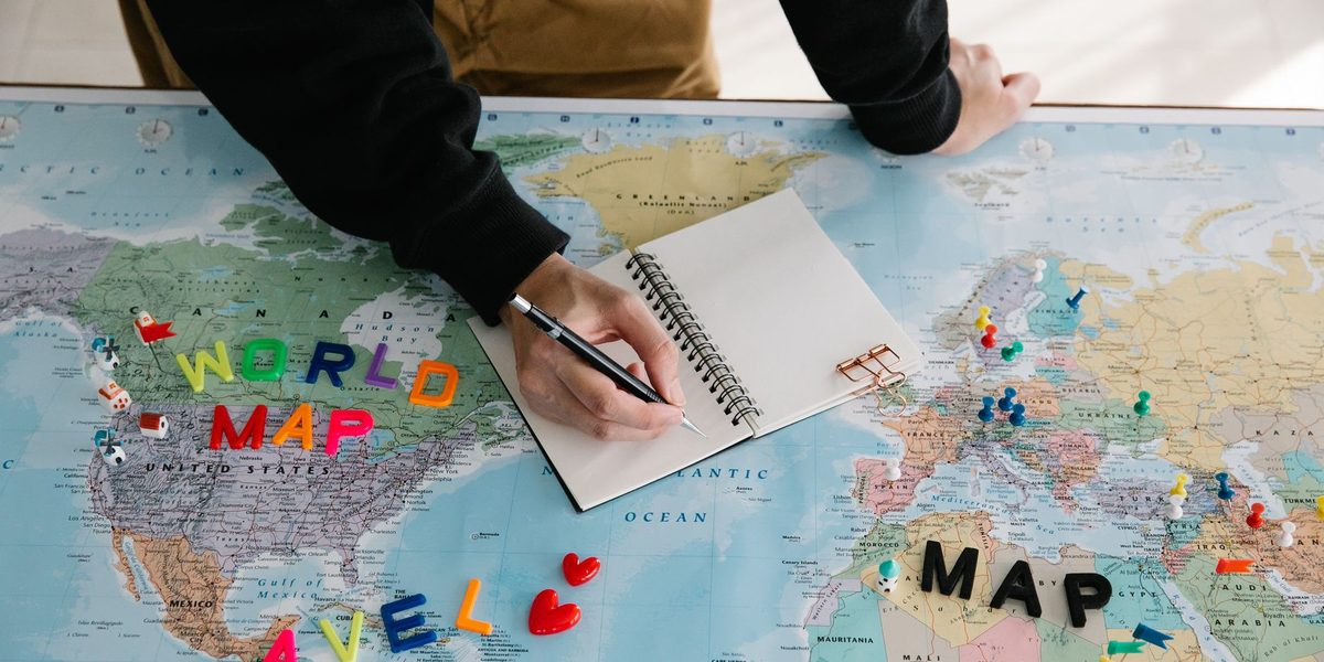 Guided Tours vs Independent Travel: A Brutally Honest Comparison